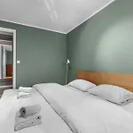 Northstay - Urban Escape, Modern House With 3 Bedrooms, Free Parking Prázdninový dům Tromsø