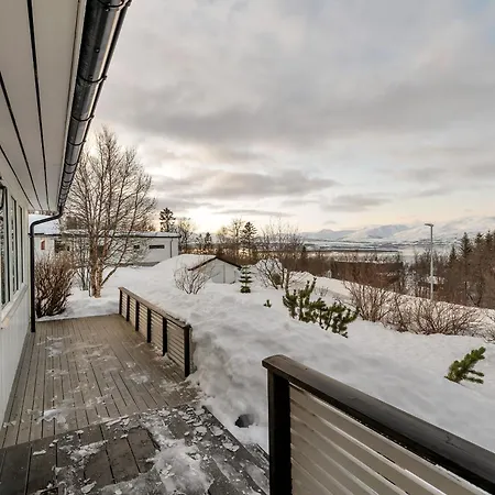 Northern Light-midnight Sun In Holiday home Tromso