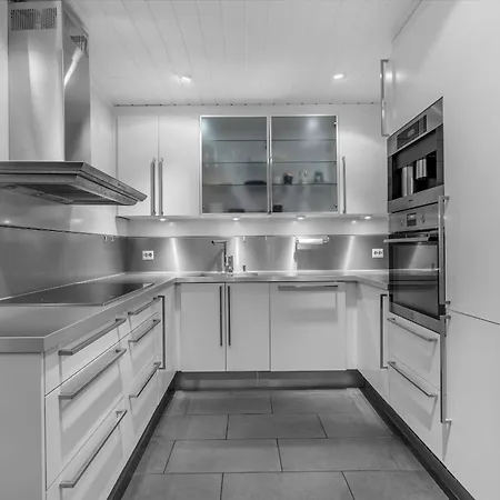 Northstay - Urban Escape, Modern House With 3 Bedrooms, Free Parking * Tromsø