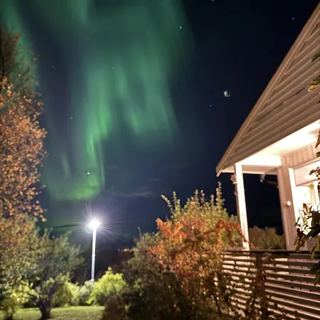 Northstay - Urban Escape, Modern House With 3 Bedrooms, Free Parking