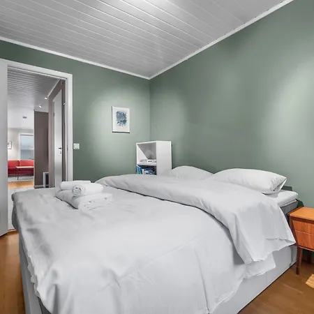 Northstay - Urban Escape, Modern House With 3 Bedrooms, Free Parking بيت للعطل *