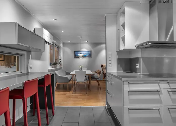 Northstay - Urban Escape, Modern House With 3 Bedrooms, Free Parking * Tromsø