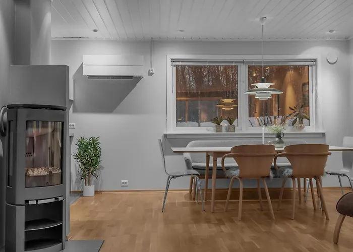 Northstay - Urban Escape, Modern House With 3 Bedrooms, Free Parking Сasa de vacaciones