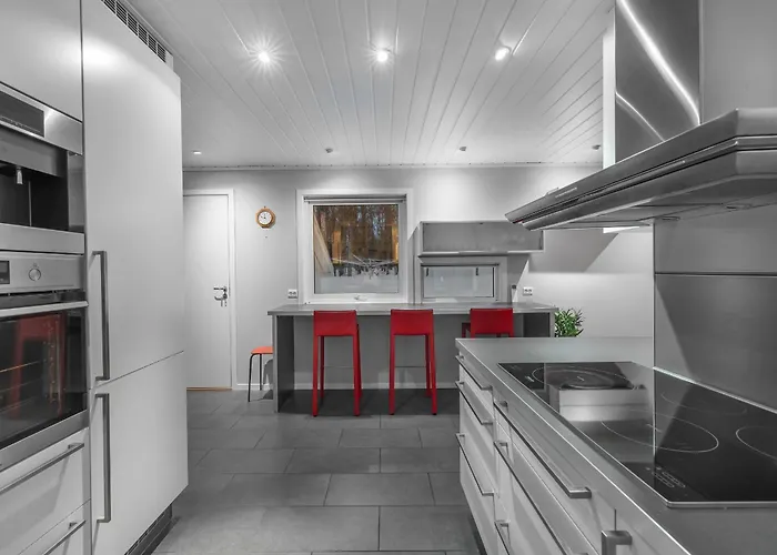 Сasa de vacaciones Northstay - Urban Escape, Modern House With 3 Bedrooms, Free Parking *
