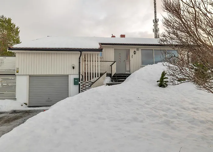 Northstay - Urban Escape, Modern House With 3 Bedrooms, Free Parking * Tromsø